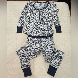 Victoria Secret Snow Leopard Fireside Pajama Set